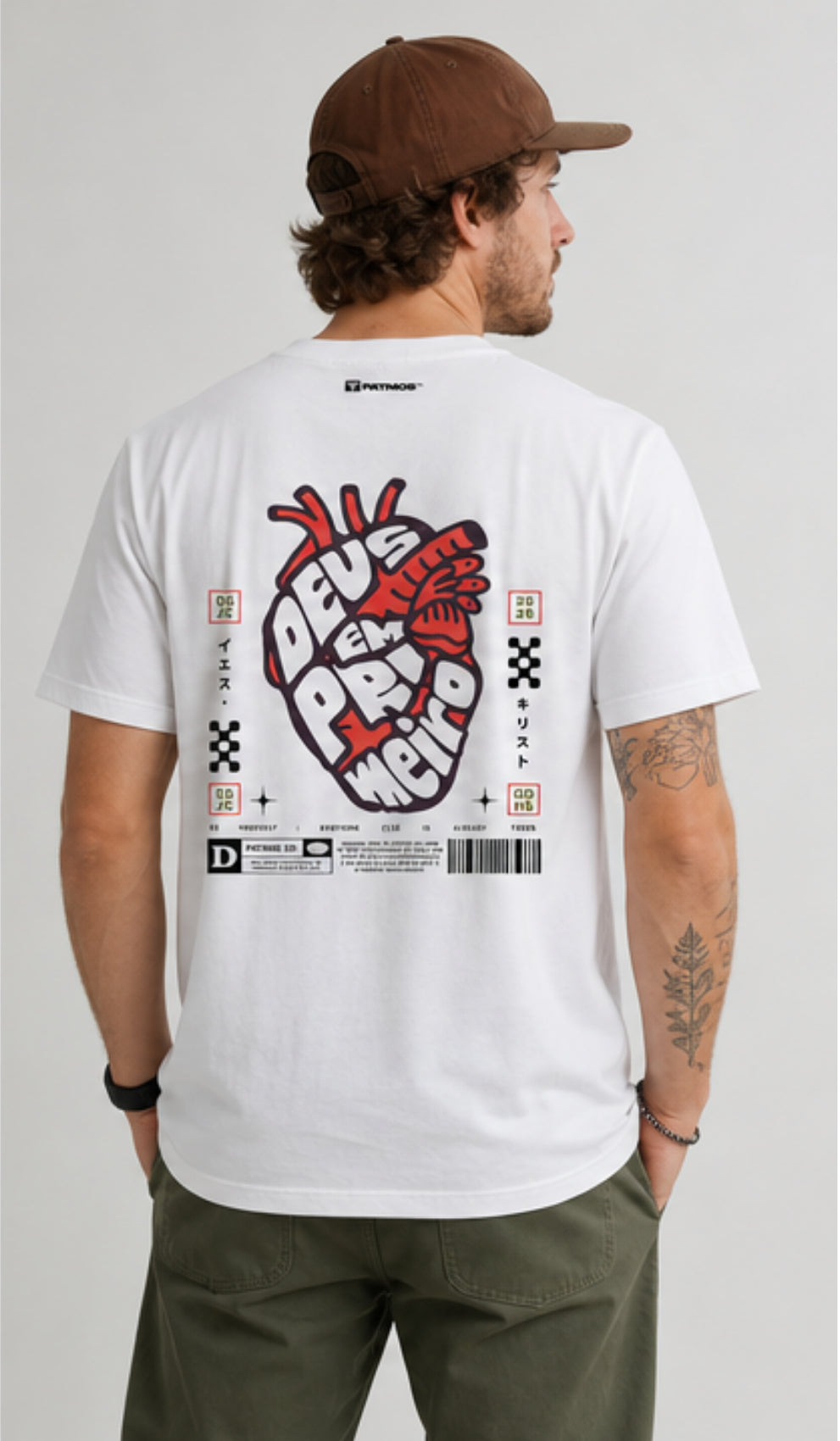 Camiseta Deus em Primeiro Patmos Co.